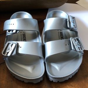 Arizona Eva silver Birkenstocks